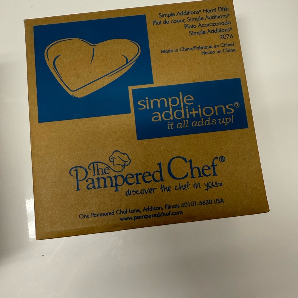 The Pampered Chef Simple Additions Heart Dish